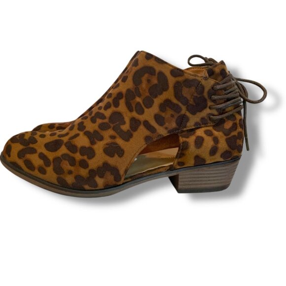 Pierre Dumas Suede Ankle Booties Leopard Print Side Cutouts Zoey Platform Heel 9 - Picture 1 of 8